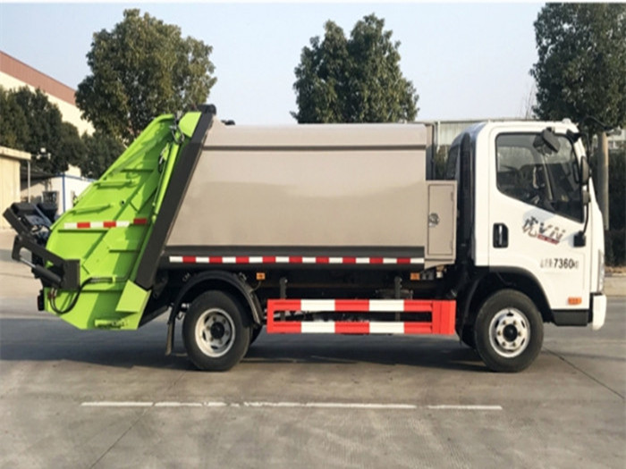 解放壓縮式垃圾車