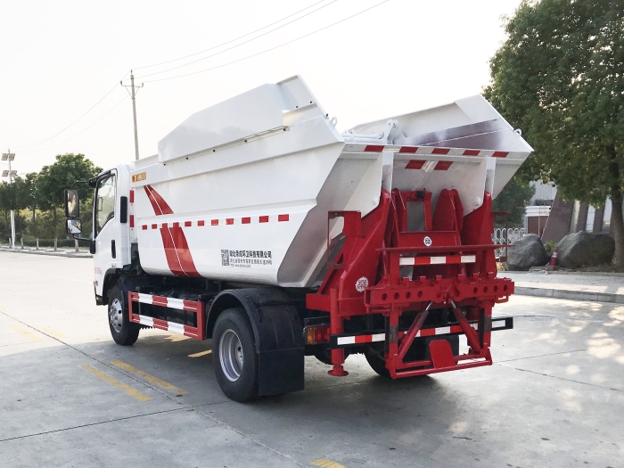 五十鈴后掛桶式垃圾車