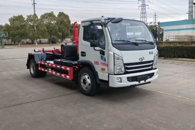 躍進牌SH5127ZXXVZHEVWZ8型純電動車廂可卸式垃圾車